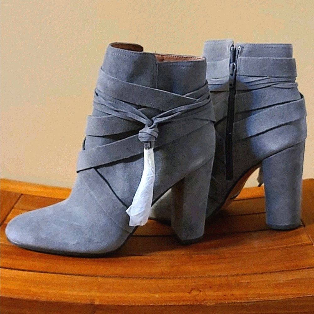 Gianni Bini Suede Tassle Boot (Gray)